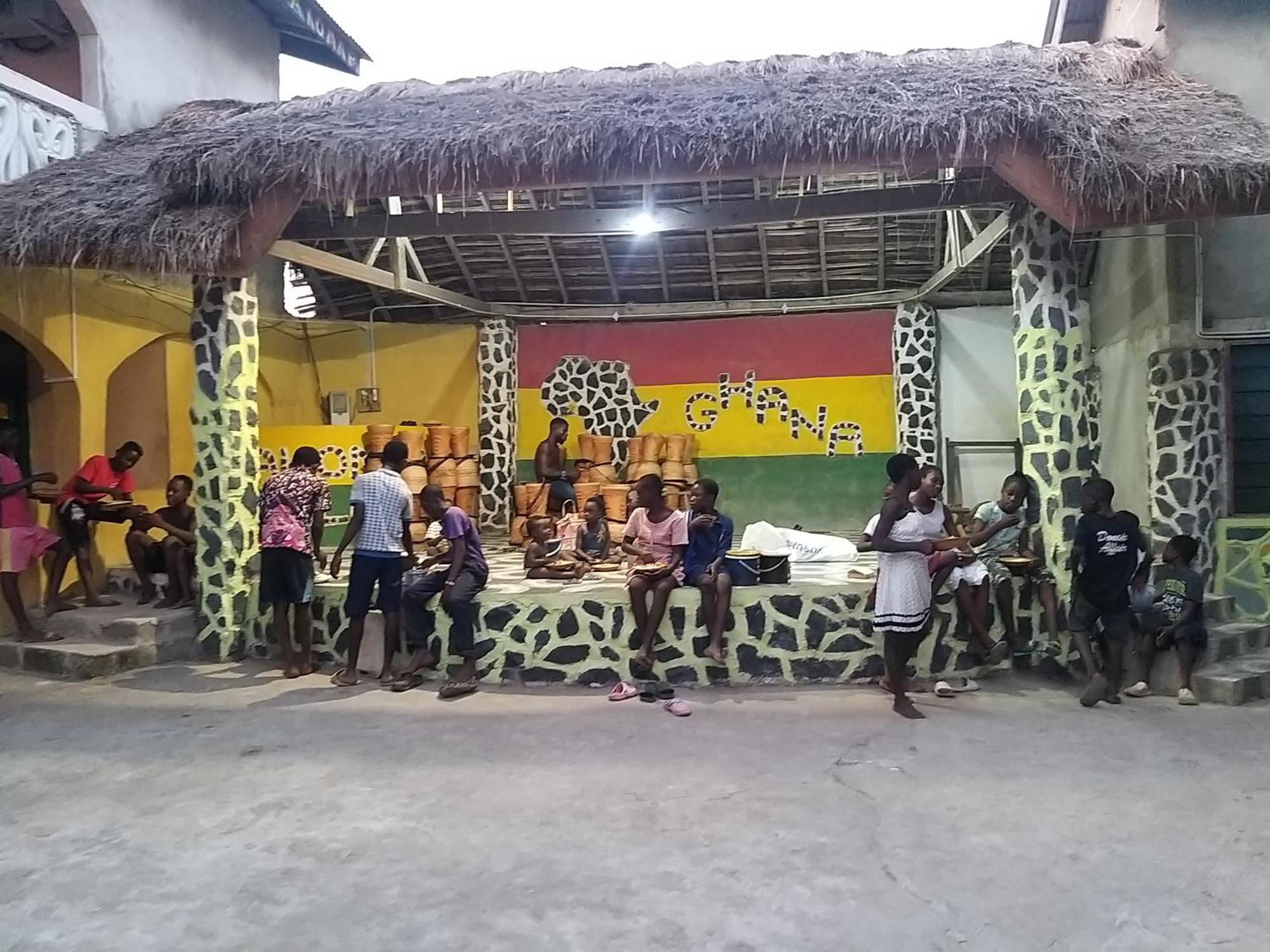 Elmina Akomapa Village מראה חיצוני תמונה